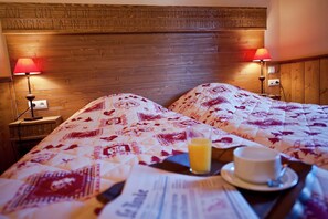 6 bedrooms, free WiFi - Spacious Chalet w/ Sauna (Montvalezan - La Rosiere)
