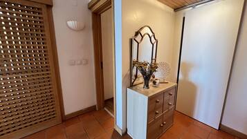 Apartament | 1 dormitori, bressols gratuïts, wifi gratuïta i roba de llit