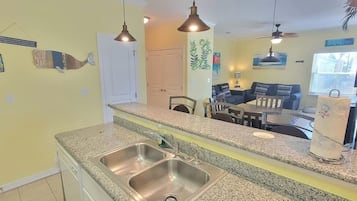 Condo, 2 Bedrooms | Interior