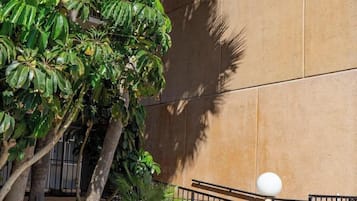 Apartment, 1 Bedroom | Property grounds