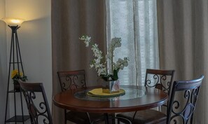 Apartment, 1 Bedroom | Dining - Luxe 1 bedroom Walk to Beach Pool 1 Bedroom Home by RedAwning (South Padre Island)