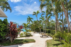 Property grounds - Spectacular Ocean view villa with private pool and terrace (Playa Ocotal)