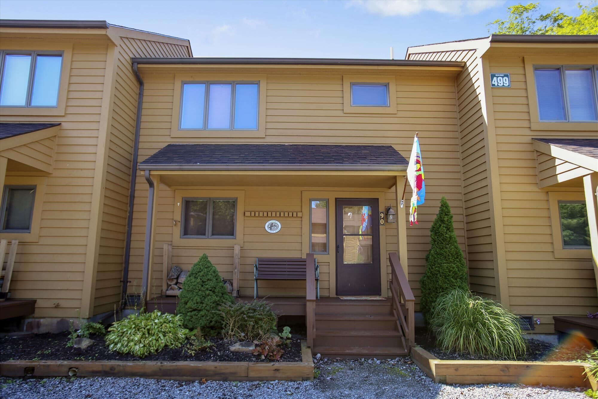 Lovely 2 bedroom condo is sure to be the perfect reminder. You Gotta Getaway!