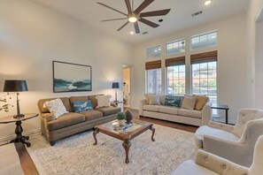 TV, fireplace, stereo, offices