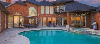 Gorgeous Vacation Home w/ Private Pool
