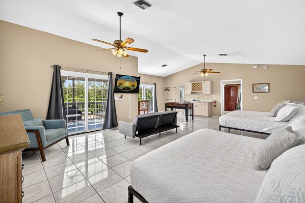 4 bedrooms, iron/ironing board, travel crib, free WiFi