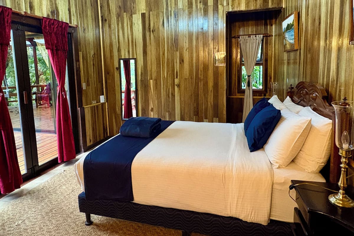 Family Villa, 2 Bedrooms | Premium bedding, Select Comfort beds, in-room safe