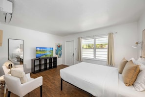 1 chambre, bureau, espace de travail pour ordinateur portable