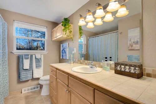 A perfect little getaway! Centrally located, fully equipped! Pet Friendly too!