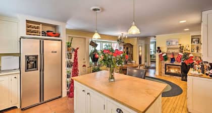 Winery Stay Experience: Sunday River Area Farmhouse Winery &
Wood-fired Grill