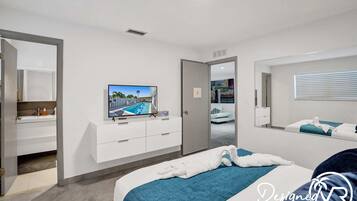 1 chambre, fer et planche à repasser, Wi-Fi, draps fournis