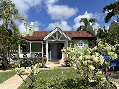 Idyllic 7 Porters Court, Beach Club Membership, pool, 5min walk beach,  Holetown
