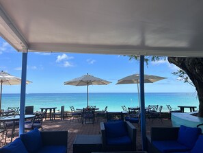 Outdoor dining - Idyllic 7 Porters Court, Beach Club Membership, pool, 5min walk beach,  Holetown (St. James)