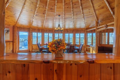 Mountain View Lodge | 6 Bed, 4.5 Bath