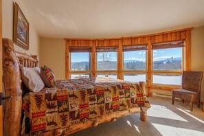 7 bedrooms, desk, free WiFi, bed sheets