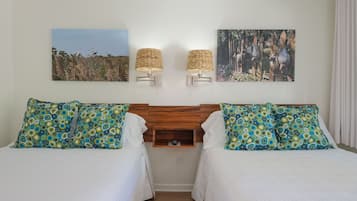Room | Free WiFi, bed sheets