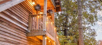 The Grant Park Farmhouse- Authentic Southern Charm