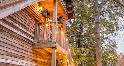 The Grant Park Farmhouse- Authentic Southern Charm