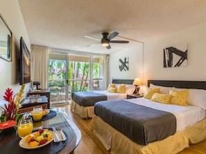 1 bedroom, desk, iron/ironing board, WiFi - Beachfront Studio | Walk to Kamaole Beach + Pools (Wailea-Makena)