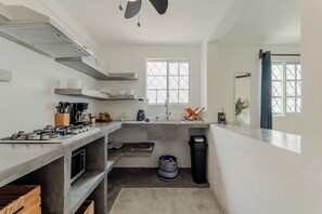 Fridge, microwave, oven, coffee/tea maker