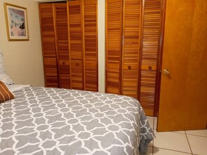 4 chambres, bureau, fer et planche à repasser, Wi-Fi gratuit