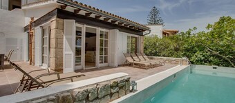 Villa PADRI, with views 200m from the sea with pool