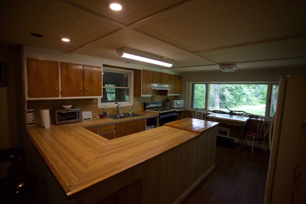 House 1 in Eureka Springs Area