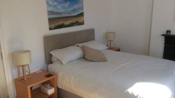 4 bedrooms, iron/ironing board, travel crib, free WiFi