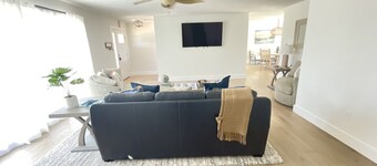 Marco Island House Walk Distance to Beaches