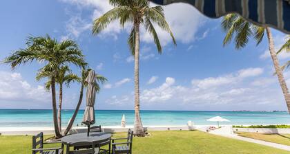 Sundowner 3, on the beautiful 7 Mile Beach with stunning sunset views!