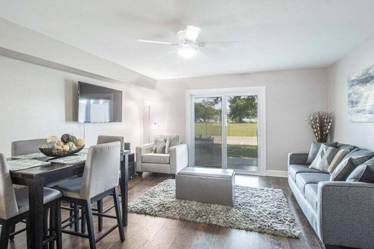 Condo, 2 Queen Beds, Patio, Garden View (Oak Shores Unit 063) | Interior