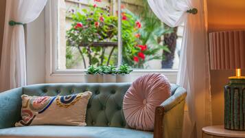 Apartment | Living room