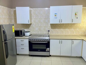 House | Private kitchen | Fridge, microwave, oven, stovetop