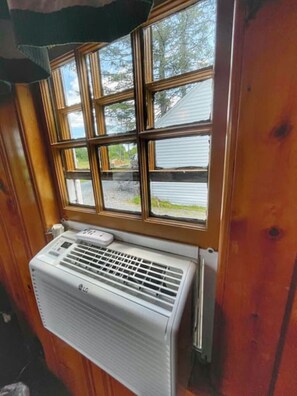 Interior - 14 1Br Cottage in Bar Harbor Open Hearth Inn (Trenton)