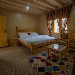 Deluxe Apartment, Mountain View | 3 bedrooms, iron/ironing board, free WiFi, wheelchair access - Gulbast House (Gulmit)