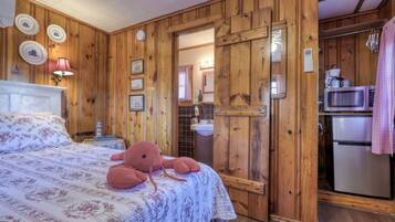 1 bedroom, iron/ironing board, travel crib, WiFi