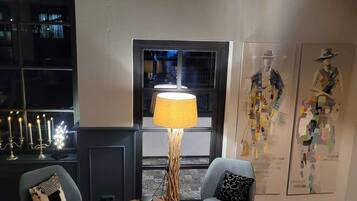 Área de estar no saguão