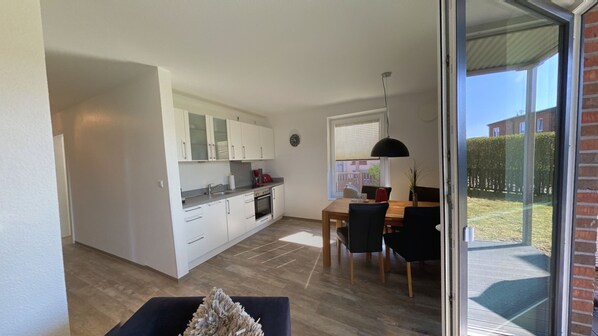 Kühlschrank, Herdplatte, Geschirrspüler