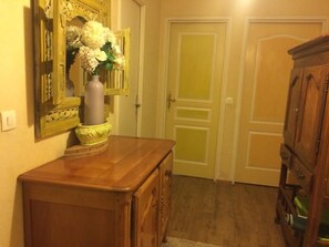 Interior - SHARED ROOM (Rennes)