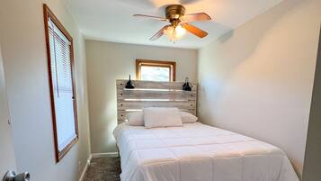 2 Schlafzimmer, Bügeleisen/Bügelbrett, kostenloses WLAN, Bettwäsche