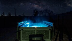 Outdoor spa tub - Kanab Retreat Near Zion w/ Hot Tub & Views (Kanab)