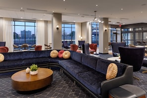 Lobby - Courtyard by Marriott Richmond Scott’s Addition (Richmond)