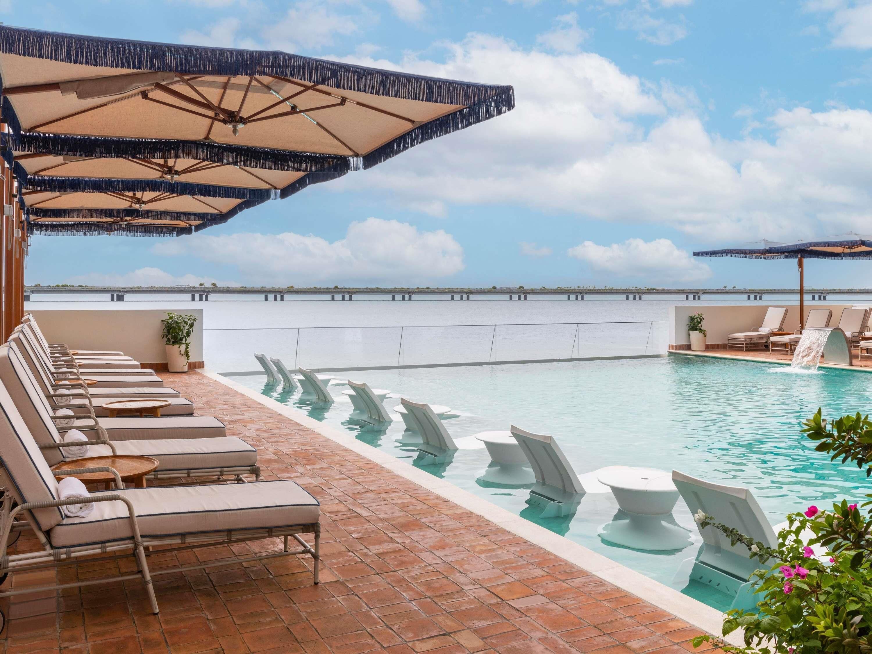Outdoor pool, pool loungers