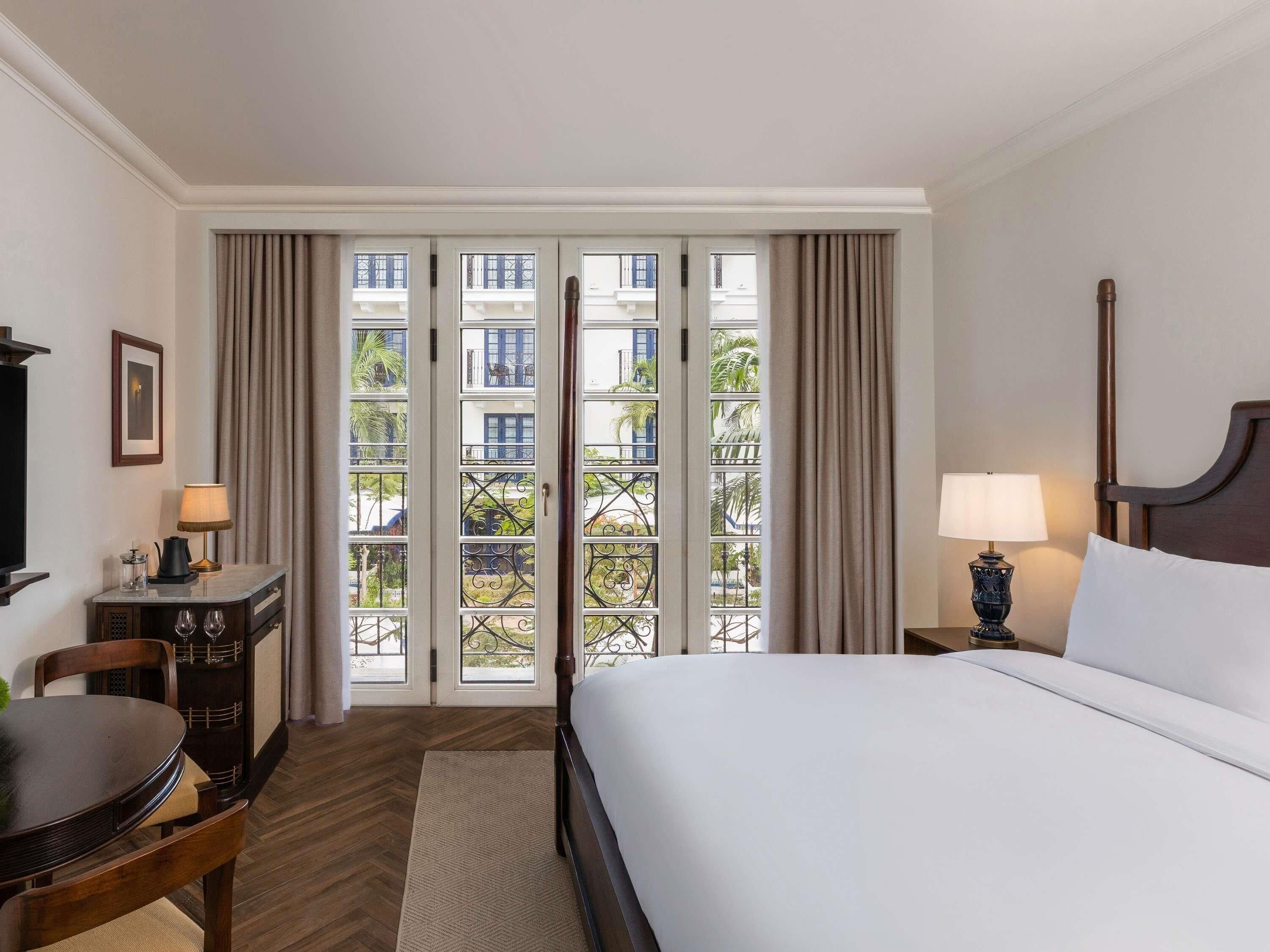 高級寢具、羽絨被、舒適加層、迷你吧