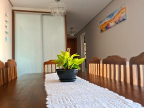 Dining - SEA VIEW on the NAUTILUS HOMECLUB BETO CARRERO w/screen (SC)