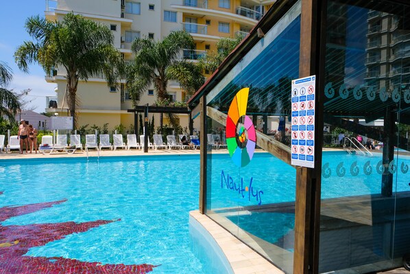 Piscina externa