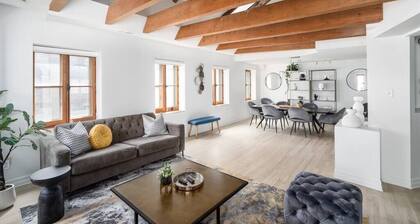 Sublime 3BR 2BA Apt | Old Mtl | St Paul ST |