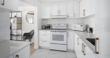 Sublime 3BR 2BA Apt | Old Mtl | St Paul ST |