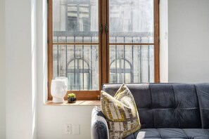 TV, offices