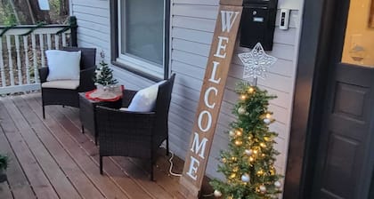 Entire House, Great Location, Stylish decor!